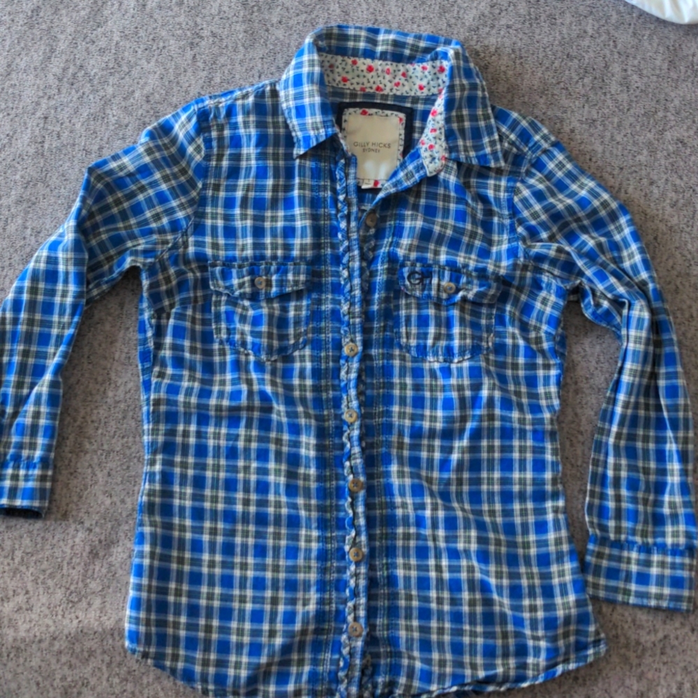 ⭐3 for $10⭐Gilly Hicks Sydney Button down top Size S